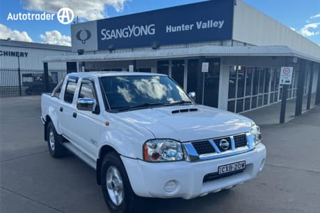 White 2014 Nissan Navara Dual Cab Pick-up St-R (4X4)