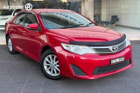 Red 2013 Toyota Camry Sedan Altise
