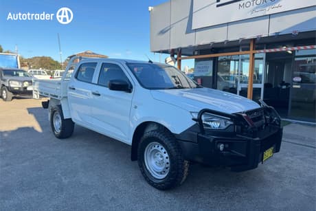 White 2021 Isuzu D-MAX Crew Cab Chassis Sx (4X4)