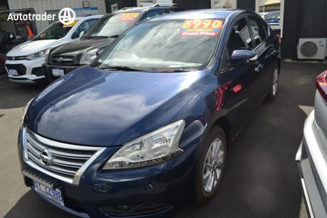 Blue 2013 Nissan Pulsar Sedan St-L