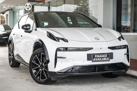 White 2024 Zeekr X Wagon (Rwd)