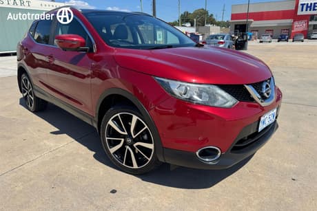 Red 2016 Nissan Qashqai Wagon Ti (4X2)