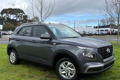 Grey 2025 Hyundai Venue Wagon