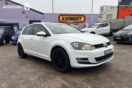 White 2016 Volkswagen Golf Hatchback 110 Tdi Highline