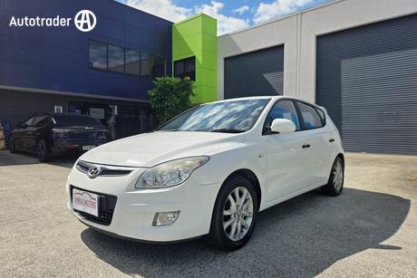 White 2011 Hyundai I30 Hatchback Sx