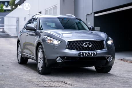 Grey 2019 Infiniti QX70 Wagon 3.7 Gt