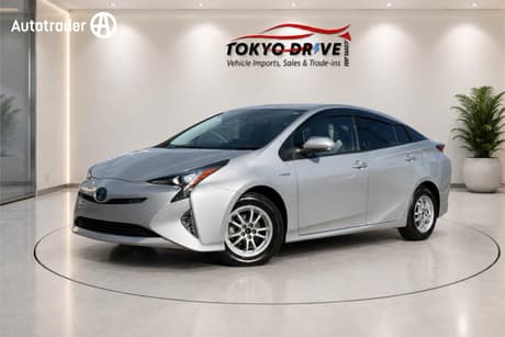 Silver 2018 Toyota Prius Sedan AWD HYBRID