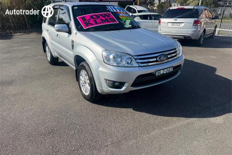 Silver 2009 Ford Escape Wagon