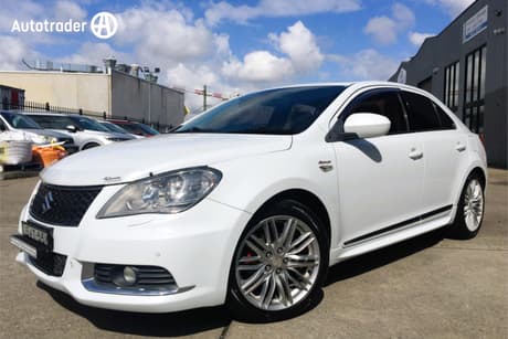 White 2010 Suzuki Kizashi Sedan Sport Awd