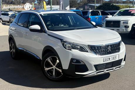 White 2017 Peugeot 3008 Wagon Allure