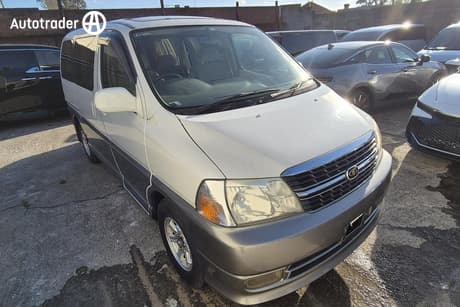 White 2002 Toyota Granvia OtherCar VCH10W