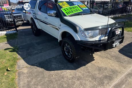 White 2015 Mitsubishi Triton Double Cab Utility Glx-R (4X4)
