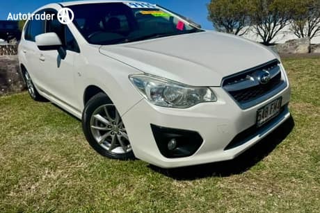 White 2014 Subaru Impreza Hatchback 2.0I (Awd)