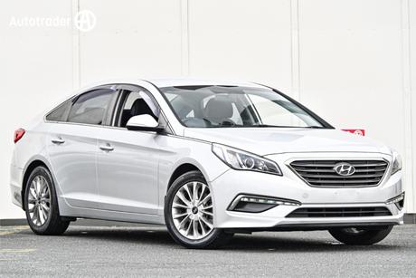 Silver 2015 Hyundai Sonata Sedan Active