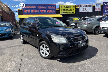 Black 2010 Kia RIO Hatchback S