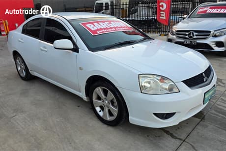 White 2007 Mitsubishi 380 Sedan Sx