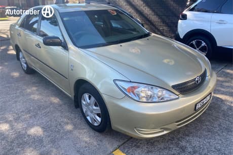 Beige 2002 Toyota Camry Sedan Altise