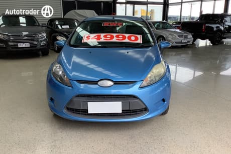 Blue 2009 Ford Fiesta Hatchback Cl