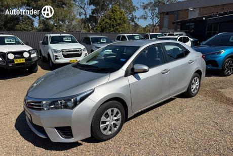 Silver 2014 Toyota Corolla Sedan Ascent