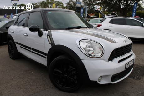 White 2014 Mini Countryman Wagon Cooper