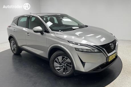 Silver 2023 Nissan Qashqai Wagon St