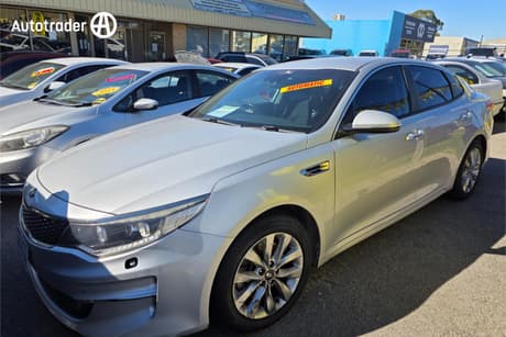 Silver 2016 Kia Optima Sedan Si