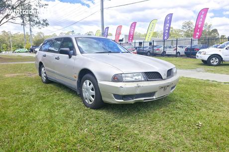 Gold 2001 Mitsubishi Magna Wagon Executive