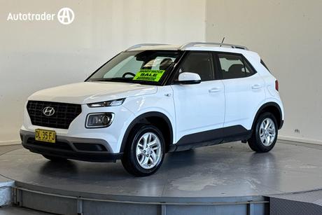 White 2024 Hyundai Venue Wagon