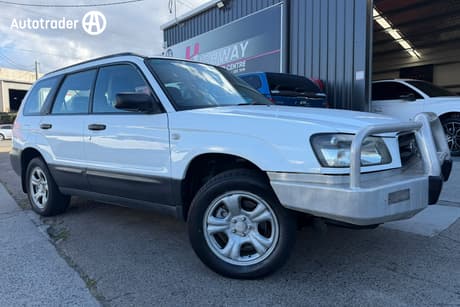 White 2004 Subaru Forester Wagon X