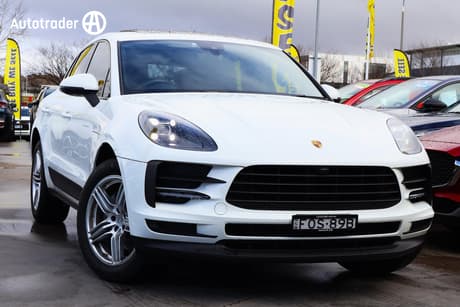 White 2019 Porsche Macan Wagon