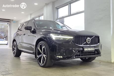 Black 2022 Volvo XC60 Wagon B6 R-Design Mhev