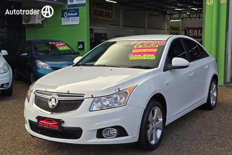 White 2014 Holden Cruze Sedan Equipe