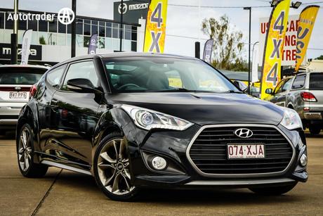 Black 2017 Hyundai Veloster Coupe Sr Turbo