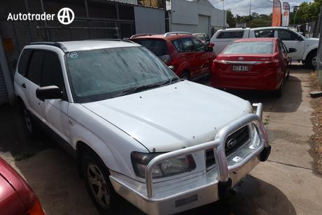 White 2004 Subaru Forester Wagon X