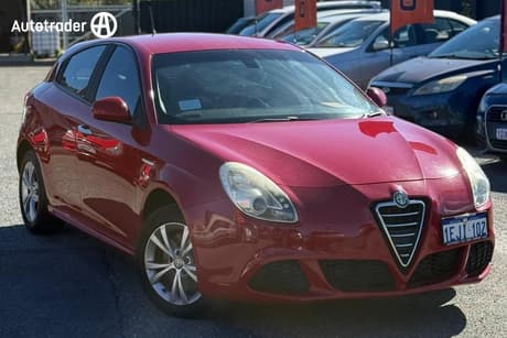 Red 2013 Alfa Romeo Giulietta Hatch PROGRESSION 1.4