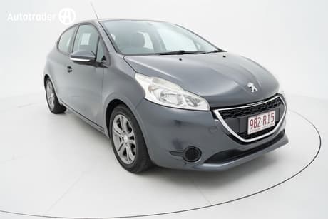 Grey 2014 Peugeot 208 Hatchback Active