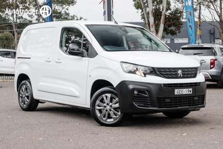White 2022 Peugeot Partner Van Pro Swb