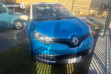 Blue 2015 Renault Captur Wagon Dynamique