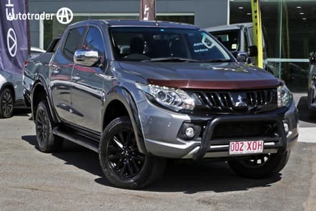 Grey 2017 Mitsubishi Triton Dual Cab Utility Gls (4X4) Sports Edt