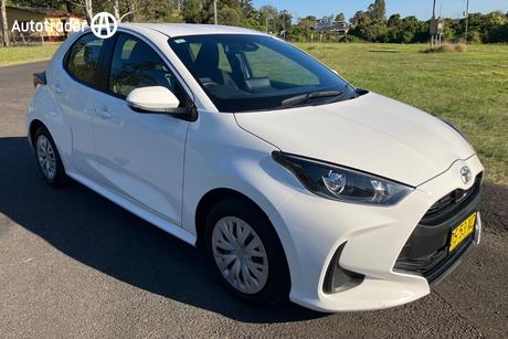 White 2022 Toyota Yaris Hatchback Ascent Sport