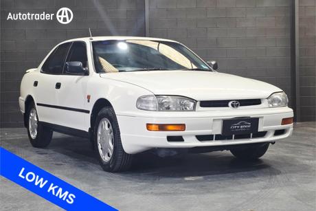 White 1997 Toyota Vienta Sedan Csi