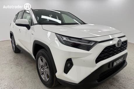White 2025 Toyota RAV4 Wagon Gx (Awd) Hybrid
