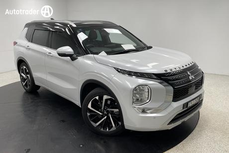 White 2023 Mitsubishi Outlander Wagon Exceed Tourer 7 Seat (Awd)