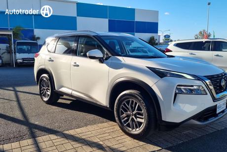 White 2025 Nissan X-Trail Wagon St (4Wd)