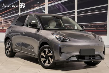 Silver 2026 Geely Ex2 Hatchback Inspire
