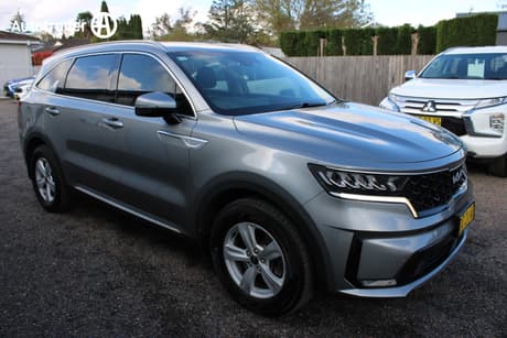 Silver 2022 Kia Sorento Wagon S 7 Seat