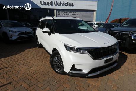 White 2021 Kia Carnival Wagon S