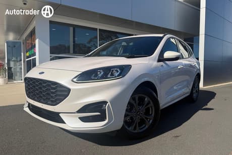 White 2023 Ford Escape Wagon St-Line (Fwd)