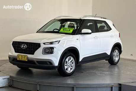 White 2024 Hyundai Venue Wagon
