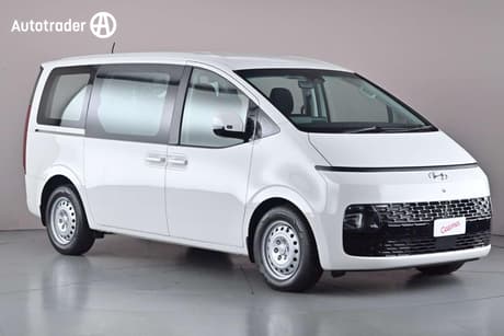 White 2023 Hyundai Staria Crew Van Load 5S 2.2D Liftback